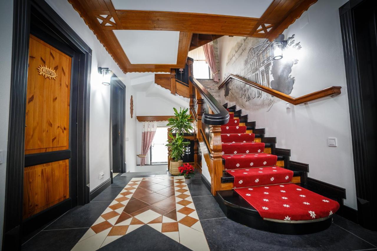 Colt De Austria Hotel